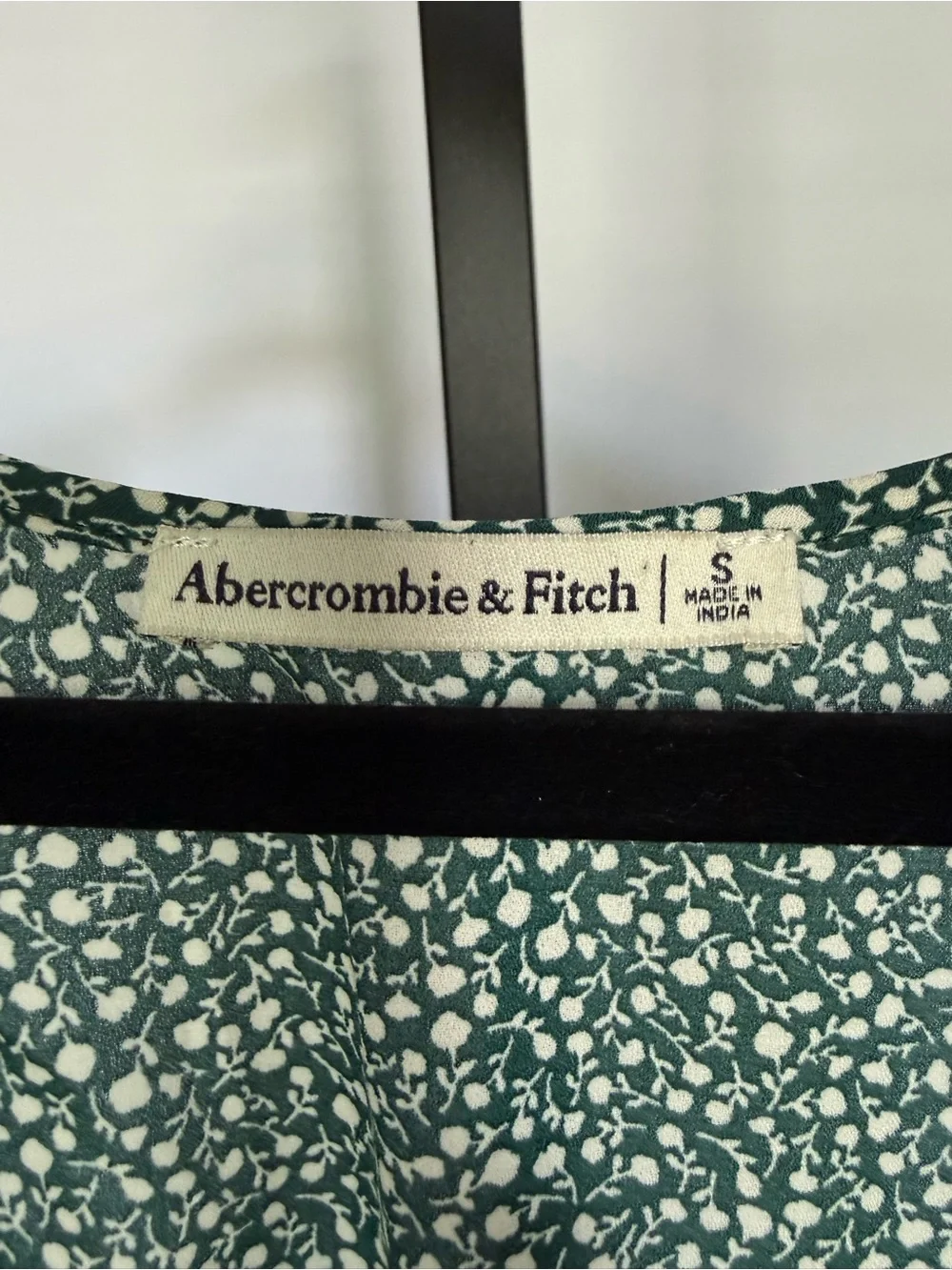 Abercrombie & Fitch Boho Floral Puff Sleeve Sweetheart Neck Button Down Size S